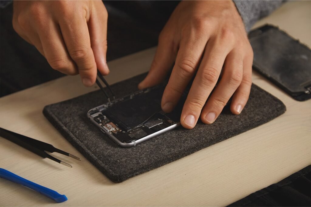 iPhone Screen Repair Dubai